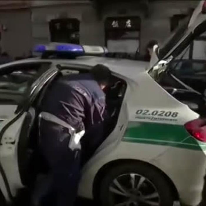 ITALIA: Un român și-a stropit cu alcool soția și a amenințat-o că îi dă foc