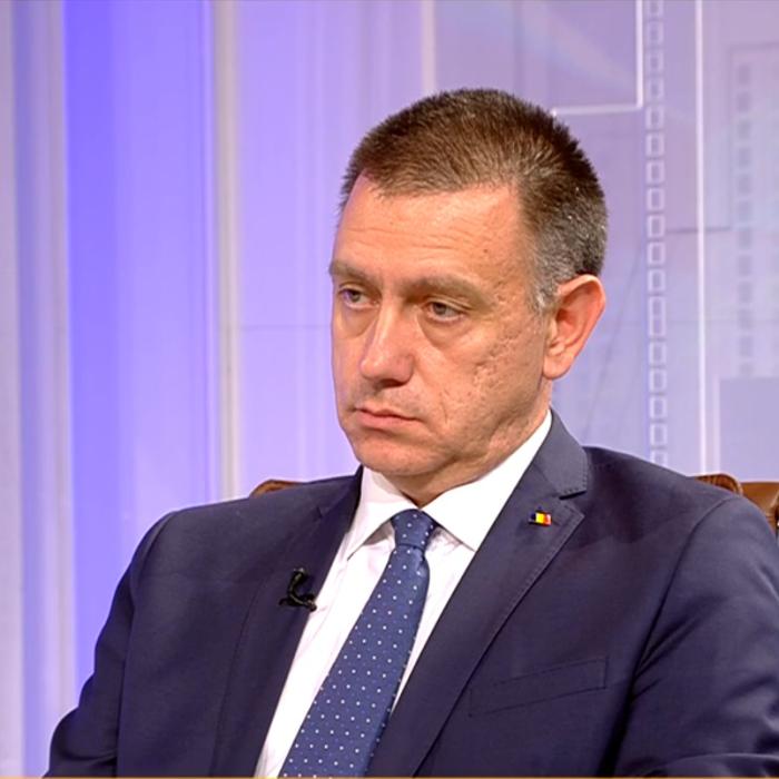 Fifor și-a anunțat DEMISIA pe Facebook, după care a şters mesajul şi apoi toată postarea