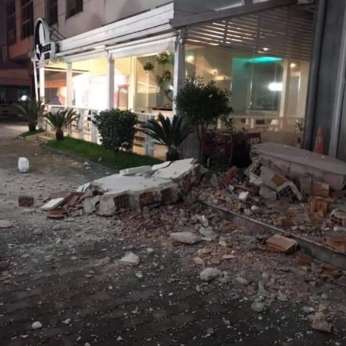 MAE, PRECIZĂRI despre cetăţenii români din Albania, după cutremurul devastator