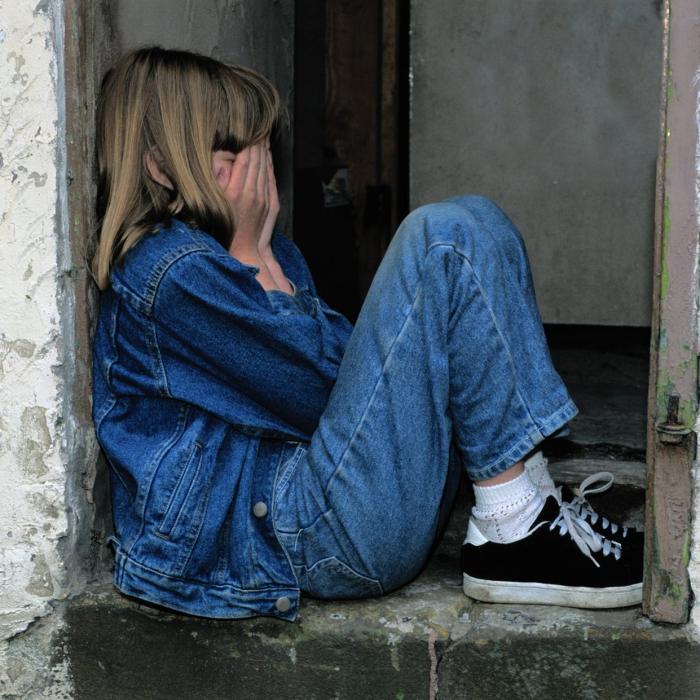 Un tată român și-a luat fiica de 12 ANI în ITALIA să locuiască împreună, unde a ABUZAT-O SEXUAL în repetate rânduri