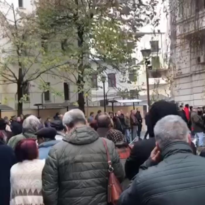 Dosar Revoluție. Peste 700 de oameni au luat cu ASALT Instanța Supremă. A intervenit Ambulanța