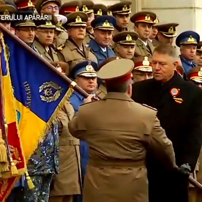 Klaus Iohannis l-a învestit pe noul șef al Armatei Române