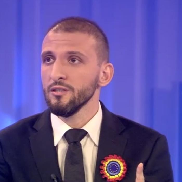 De ce a rămas Ștefan Mandachi în România? Când a fost mândru și când i-a fost jenă că e român