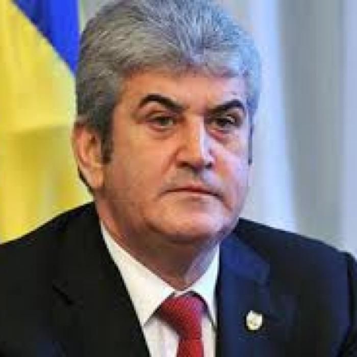 Ciolacu dă de pământ cu Oprea: "Nu e membru PSD și nici nu va fi!"