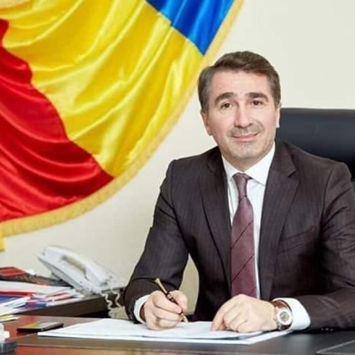 Şeful PSD Neamţ a PUBLICAT numărul ministrului Transporturilor: "E transparent, nu-i aşa?"
