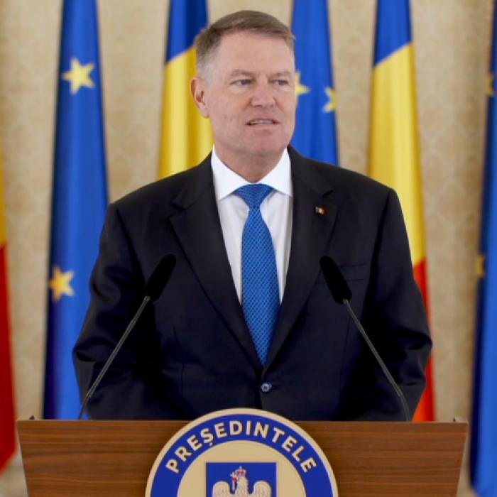 Klaus Iohannis l-a IERTAT pe Năstase. Nu-i RETRAGE decorația