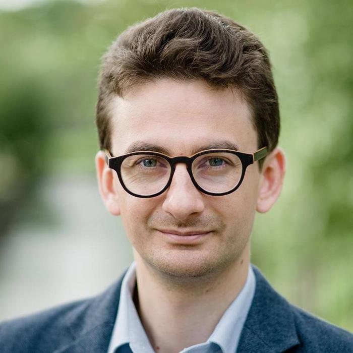 Scandal în Parlament: Iulian Bulai (USR), despre Teodor Meleșcanu: „Un comunist cu ștate vechi. E absurd să conduceți ședința“