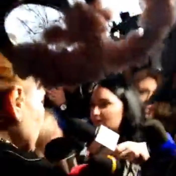 Jandarmii, intervenție în forță la DIICOT după ce Carmen Dan a fost atacată cu maioneză - VIDEO