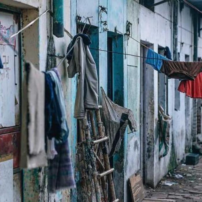 Țară bogată, sărăcia în creștere