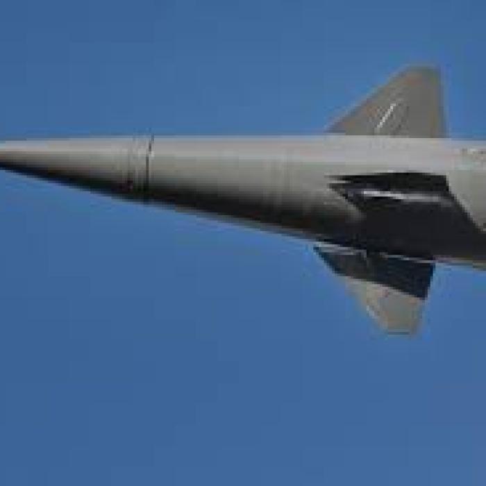 Alertă în Irak. O rachetă a căzut lângă o bază militară americană