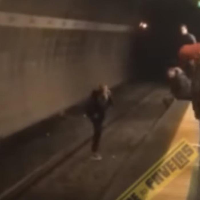 O româncă s-a aruncat pe linia de metrou la Roma. Imagini dramatice - VIDEO