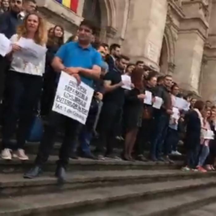 Pensii speciale. CSM somează Parlamentul să retragă proiectul de lege