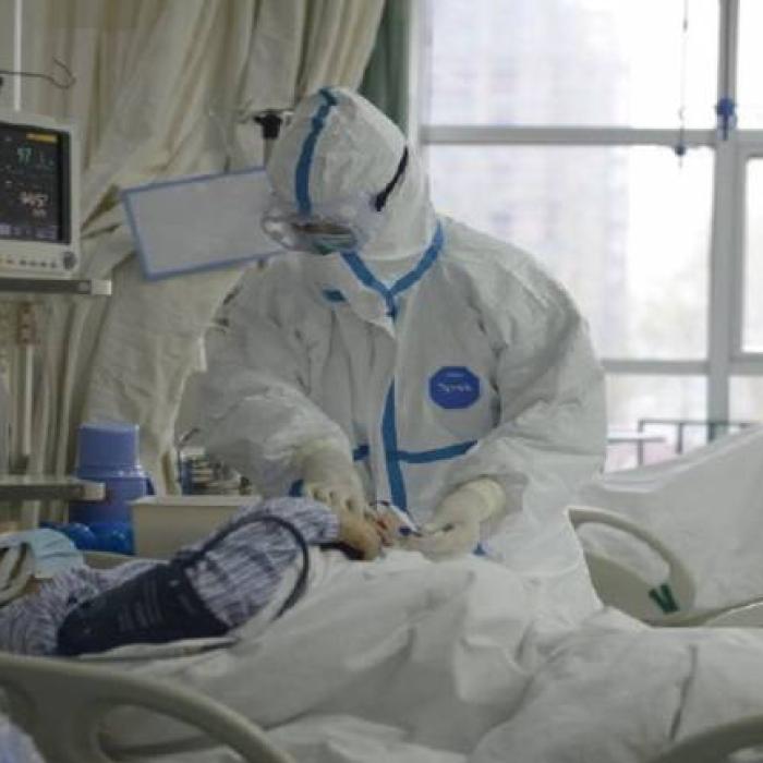 Unul din artiştii Filarmonicii Timișoara, care a concertat în China, internat cu febră la spital