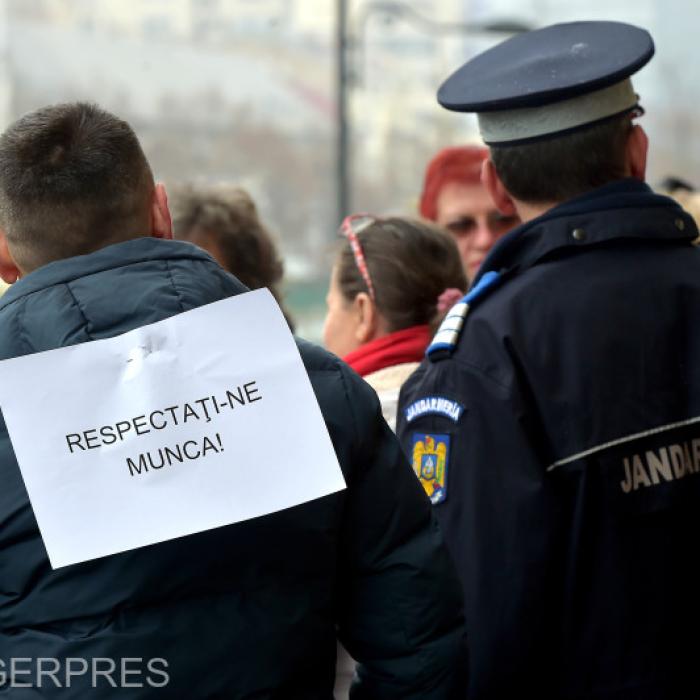 Pensii speciale. Grefierii, mișcare disperată pentru a le păstra