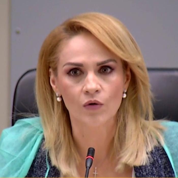 Firea, val de atacuri pentru Orban: „Ca orice laș, fuge de o întâlnire cu mine. Mușcă și fuge“