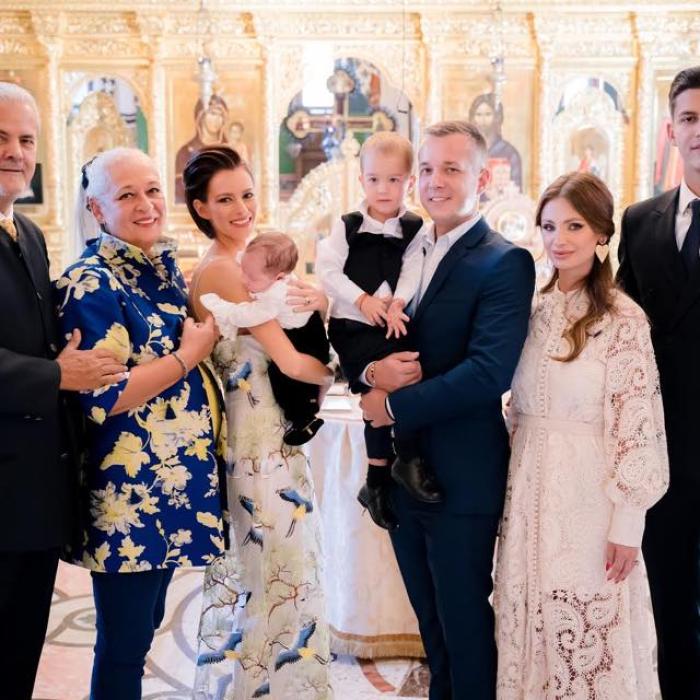 Sărbătoare în familia lui Adrian Năstase: „Să ți se împlinească toate proiectele pentru anul acesta!“