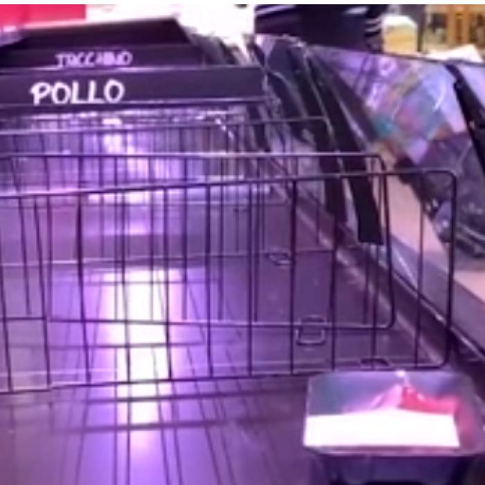 Coronavirus Italia: Românii au filmat rafturile GOALE din supermaketuri  - FOTO/VIDEO