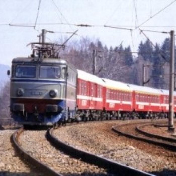 Coronavirus. CFR Călători spală şi dezinfectează trenurile pentru a evita răspândirea virusului