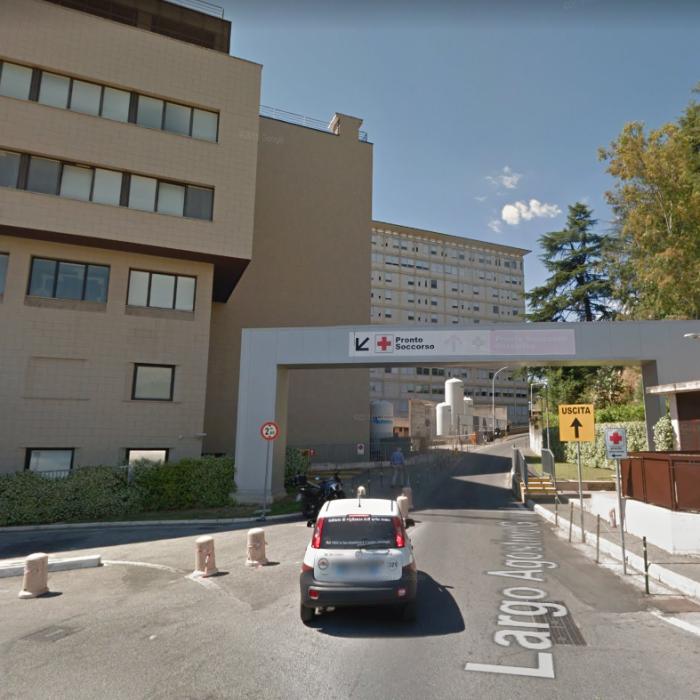 Italia. Un român a fost prins furând de la bolnavii internați într-un spital din Roma