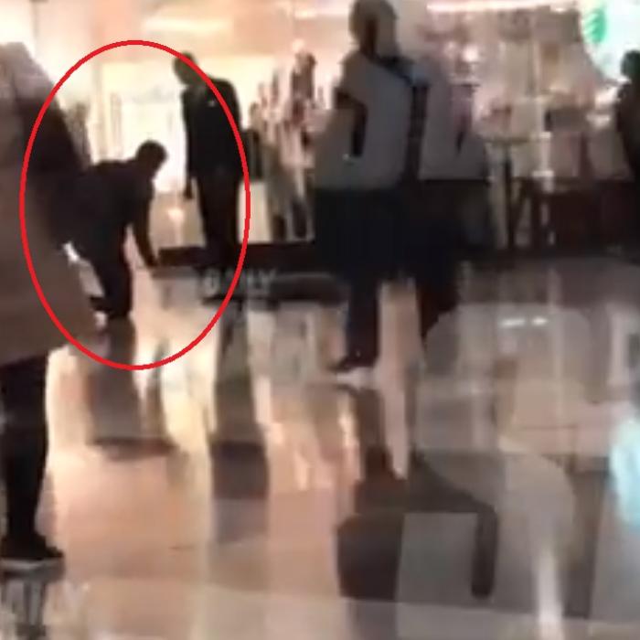 Londra. Oamenii o iau la fugă după ce un bărbat s-a prăbușit de la o tuse puternică (VIDEO)