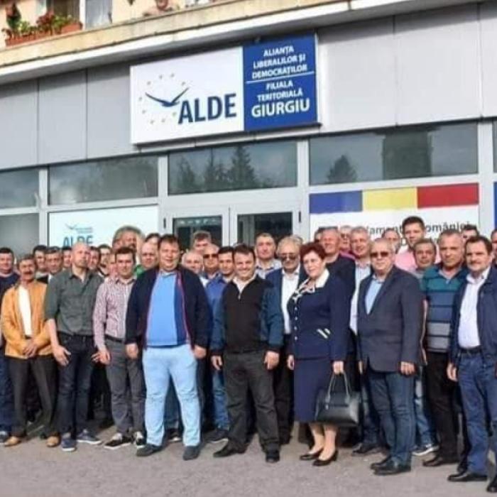 Lovitură nimicitoare pentru Tăriceanu: Cea mai bună filială ALDE trece la PNL