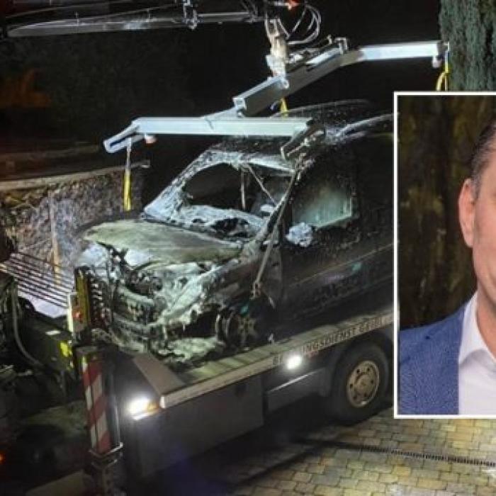 Germania. Maşina unui lider AfD, incendiată. Poliţia: "Focul, pus din motive politice"