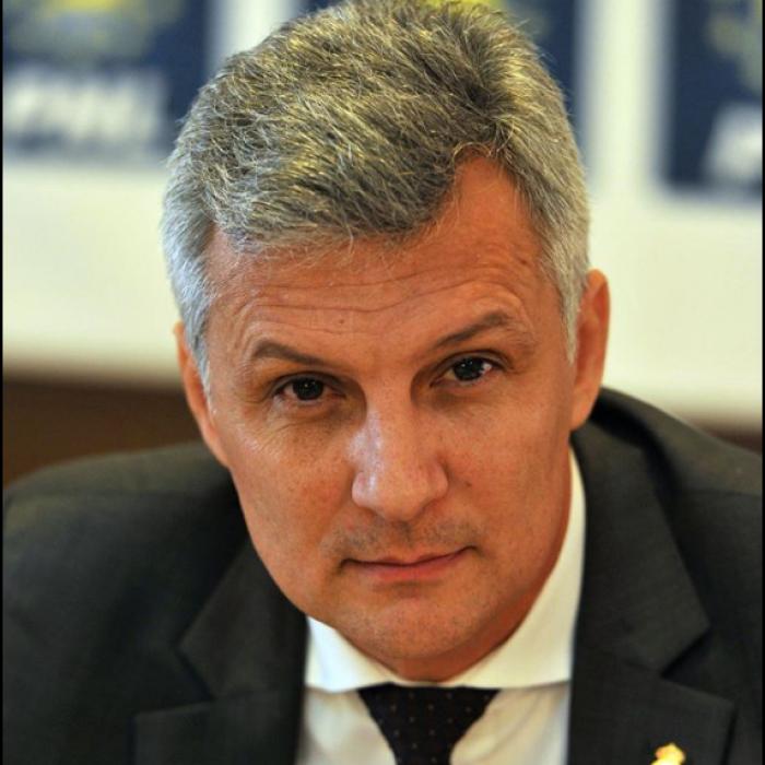 Daniel Zamfir, scandal la audierile din Parlament: "Vrea sau nu să fie ministru?"