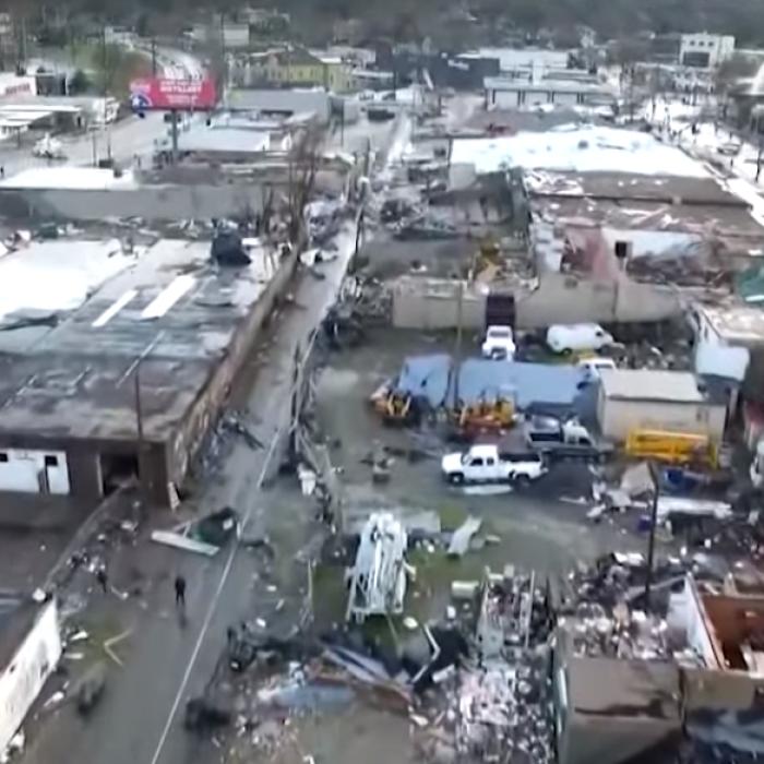 SUA. Statul Tennessee, lovit de tornade. 25 de oameni au murit