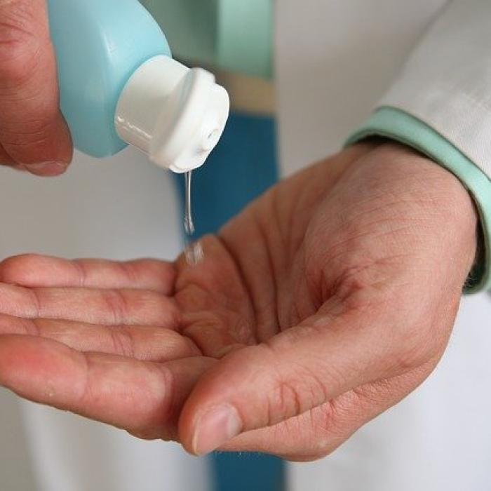 Coronavirus. Organizația Mondială a Sănătății face publică rețeta de dezinfectant de mâini