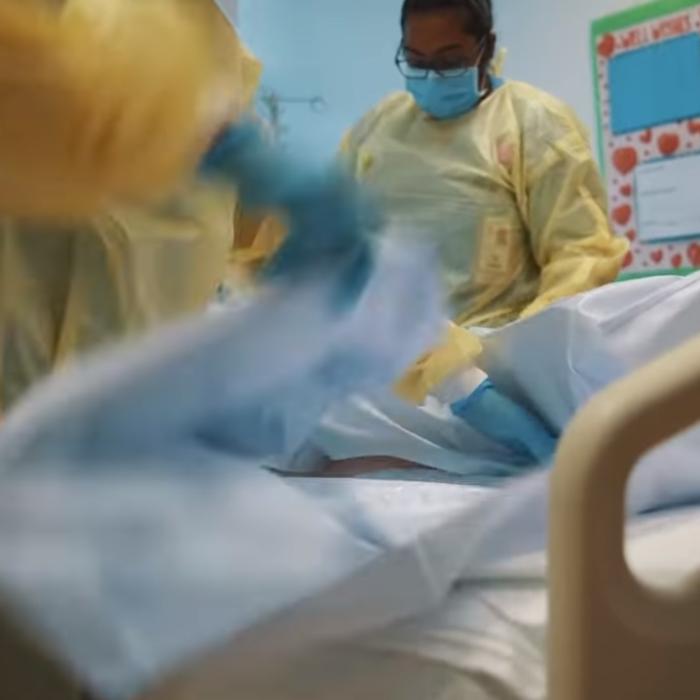 Coronavirus. Grecia raportează primul deces. Sute de persoane, în carantină pe un feribot