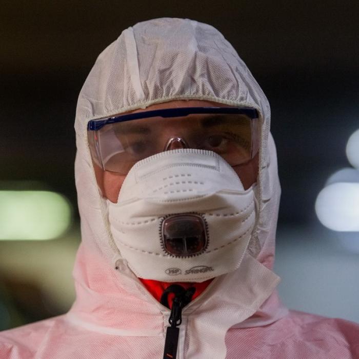 Guvernul va asigura persoanelor aflate în carantină 230 de lei de cazare și 70 de lei pentru mâncare