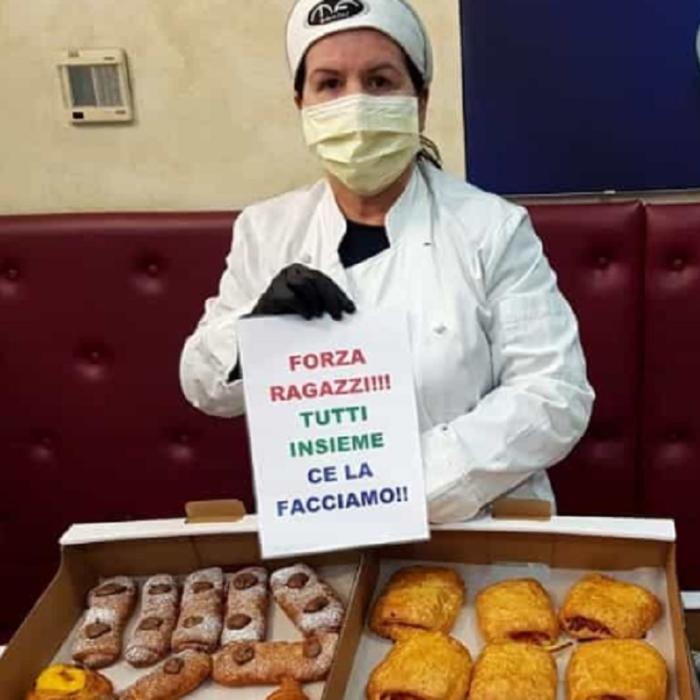 Italia. O româncă gătește gratis pentru medicii care tratează bolnavii de coronavirus