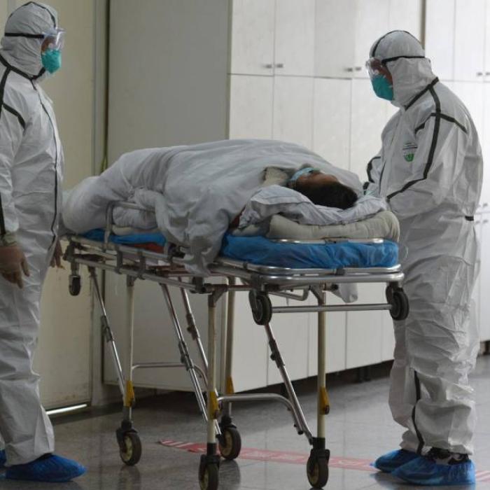 Franţa: 450 de decese şi peste 5200 de contaminaţi cu COVID-19
