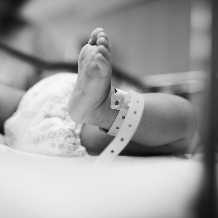 Alertă în SUA: Un copil de 1 an, testat pozitiv cu coronavirus, a murit