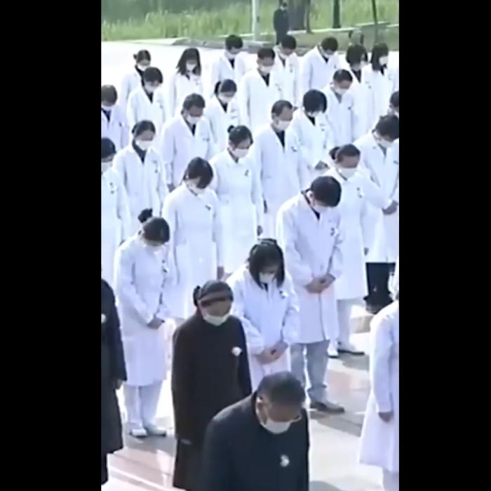 China a păstrat trei minute de reculegere în memoria victimelor COVID-19 (FOTO-VIDEO)