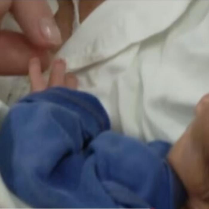 Bebeluşi suspectaţi de coronavirus. Şapte dintre ei, declaraţi negativi. Alte 3 retestări sunt în aşteptare