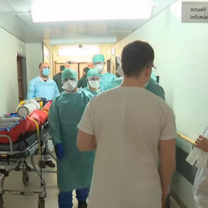 Alertă la Spitalul Județean Argeș: 23 de persoane confirmate cu COVID-19, după ce un chirurg a mers la spital deși avea simptome
