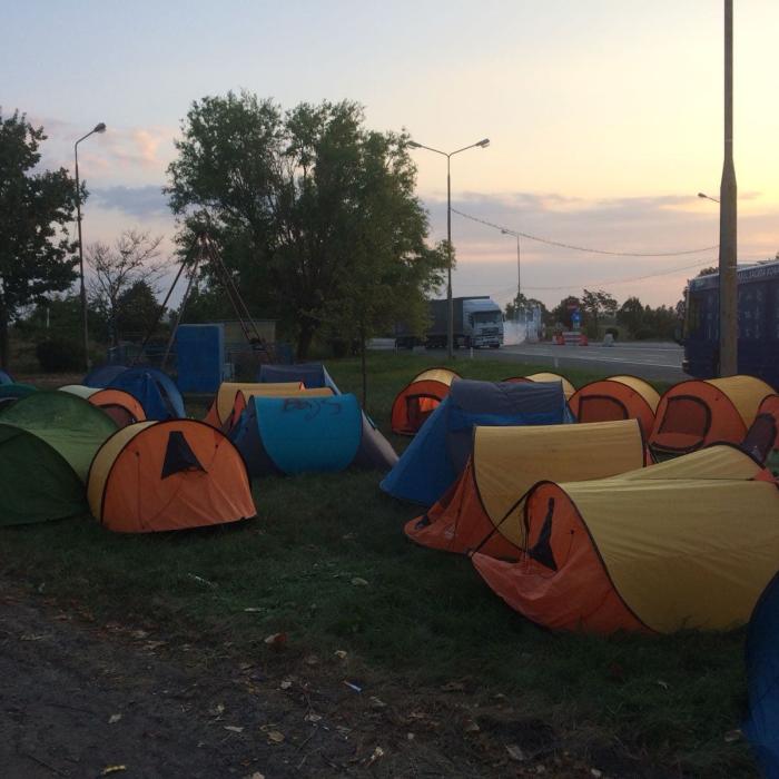 Cum vor arăta vacanţele după relaxarea restricţiilor: "Excursiile cu cortul sau în rulote ar putea fi un nou trend"