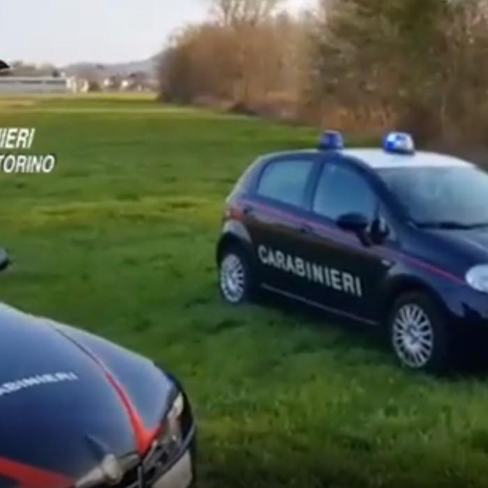 Român arestat în Italia. A violat o femeie pe care a ținut-o luni întregi într-un cort, în pădure