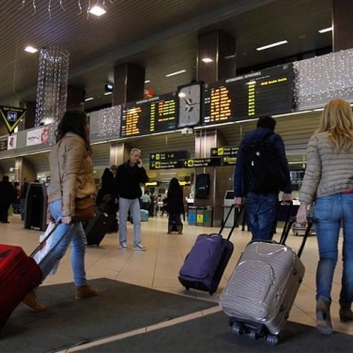 Viena. Călătorii pot să îşi facă teste de COVID-19 chiar în aeroport dacă vor să evite carantina