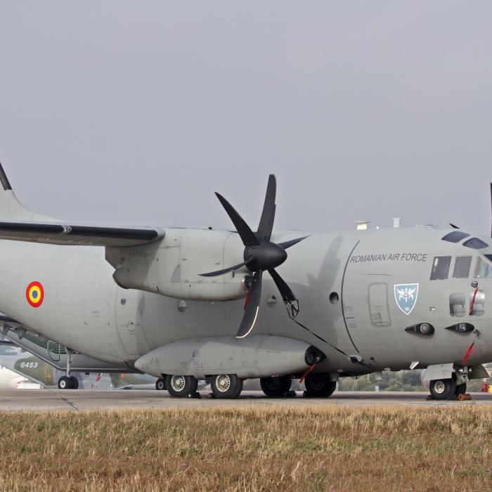 O aeronavă militară va aduce 400.000 de măști din Turcia