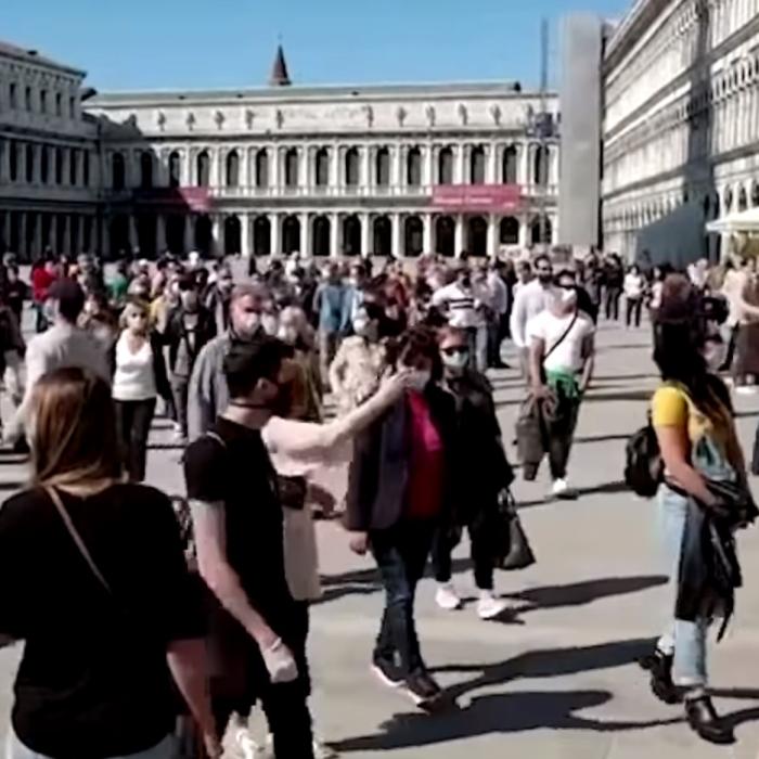 O echipă de cercetărori a stabilit data la care se încheie epidemia în Italia, Anglia și SUA