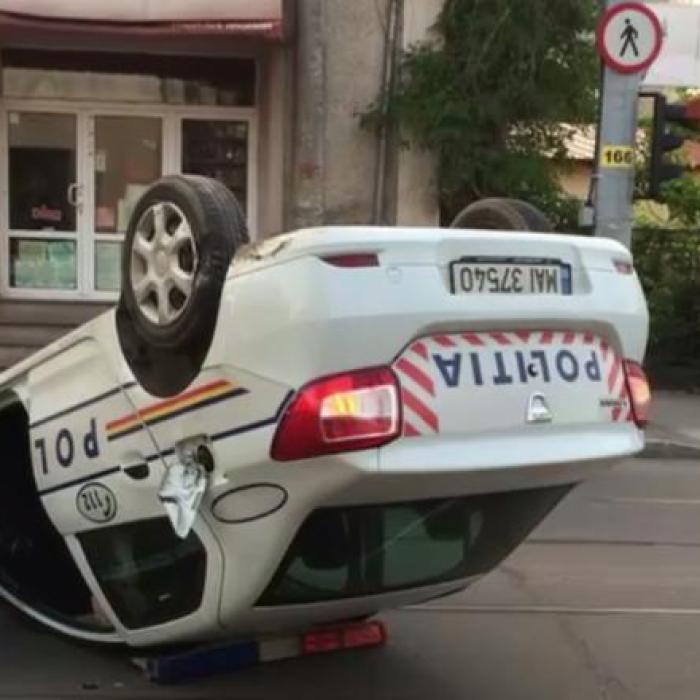 Polițiști români - o femeie și un bărbat - morți într-un accident tragic