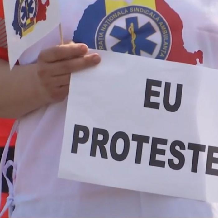 Angajații DGASPC protestează după ce nu și-au primit salariile de două luni