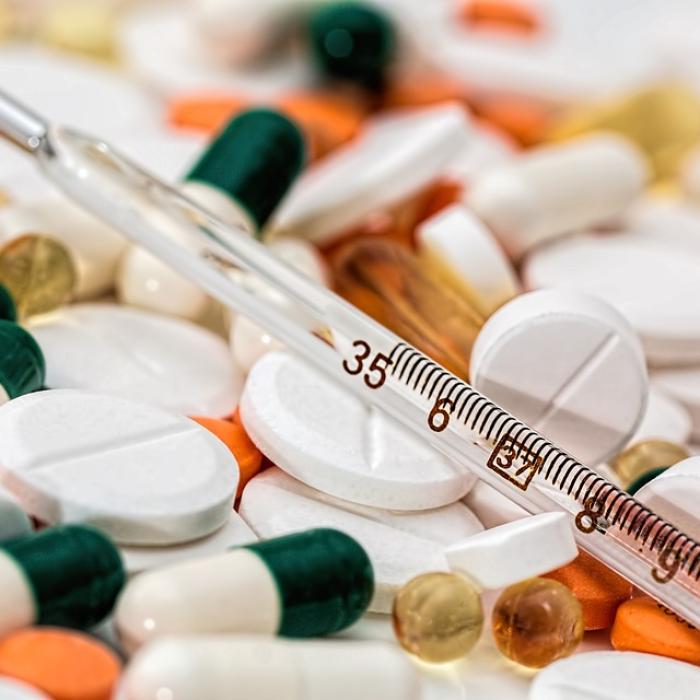 Hidroxiclorochina, medicamentul anti-COVID promovat de Donald Trump, retras de la utilizare