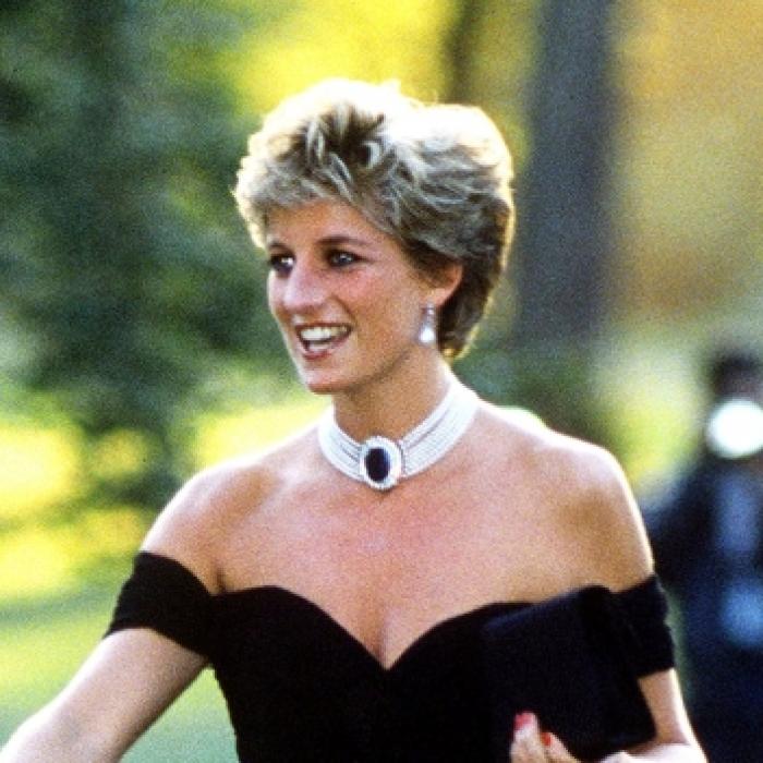 Kristen Stewart o va interpreta pe Lady Di 