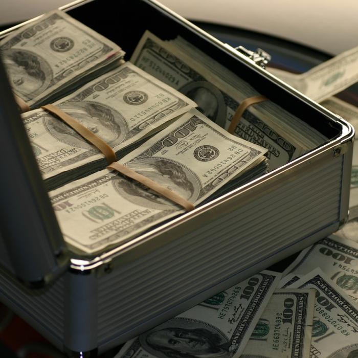 Bogații lumii cer să fie taxați mai mult pentru a ajuta la revenirea după criza coronavirusului