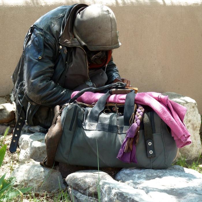 Italia. Şiretlicul la care a recurs o româncă pentru a trezi mila trecătorilor