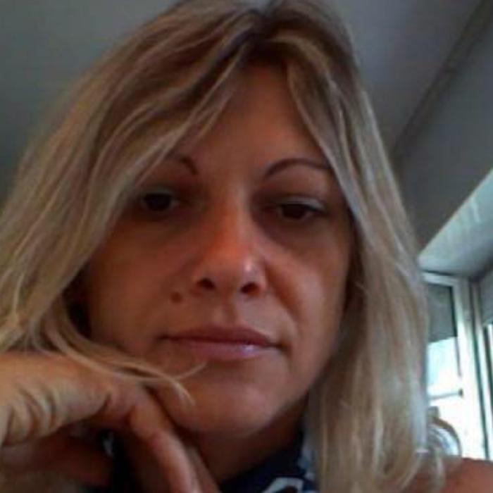 Italia. „Badanta Diabolică”, condamnată după ce l-a șantajat pe un pensionar. Valentina a întreținut relații cu bătrânul, făcându-i poze