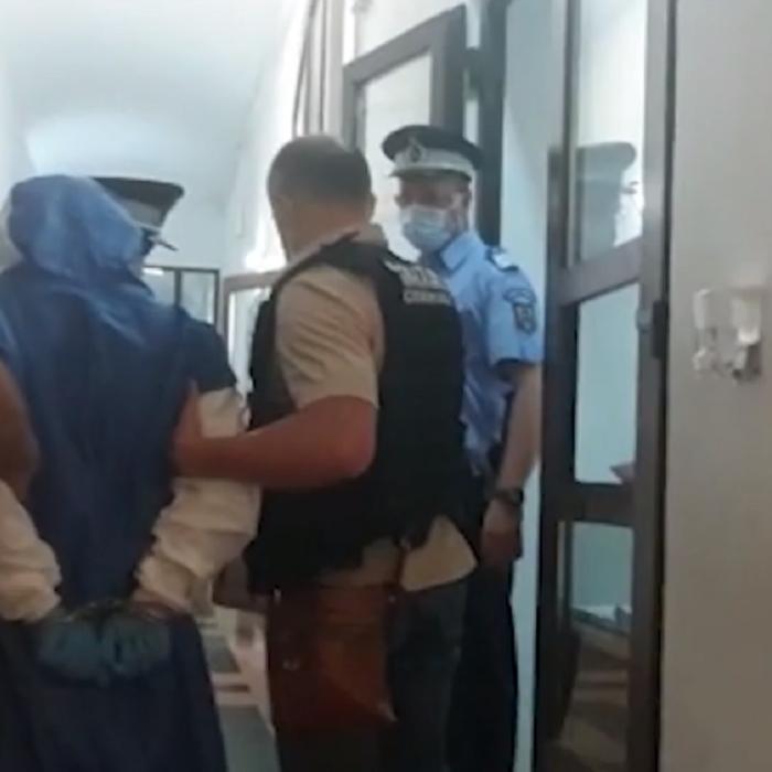 Un român abia venit din Germania, ucis fără milă și abandonat în gară. Un suspect a fost prins